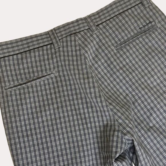 Travis Mathew Golf Shorts Plaid Athletic Athleisure Gray 36 bv - Picture 4 of 6
